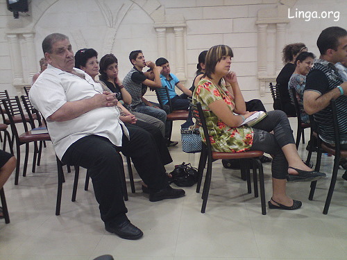 مؤتمر خدمة العائلات الأول