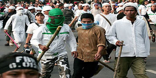 مسلمون غاضبون في اندونيسيا