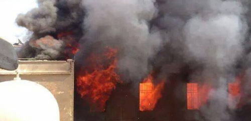 داعش يحرق كنيسة في الموصل عمرها 1800 عام