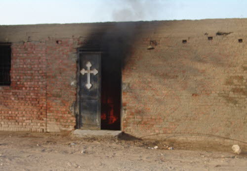 حرق مقبرة الاقباط في الصف بمحافظة حلون