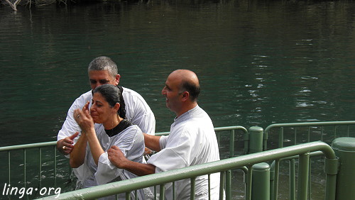 معمودية لكنيسة الناصري في ابو سنان