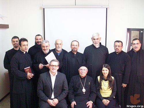 ممثلو كنائس الروم الكاثوليك والاخت دينا كتناشو مديرة دار الكتاب المقدس في الناصرة