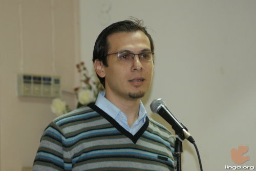 الاستاذ منذر اسحق