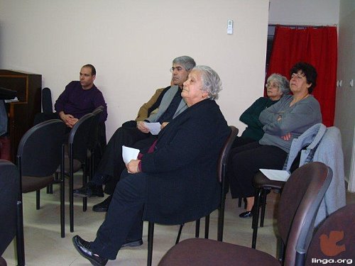 خدمة تذكارية للقس الدكتور وايت بيكر