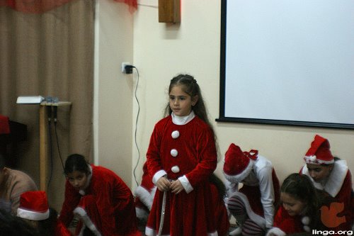 اطفال مدرسة الاحد في كنيسة عيلبون المعمدانية