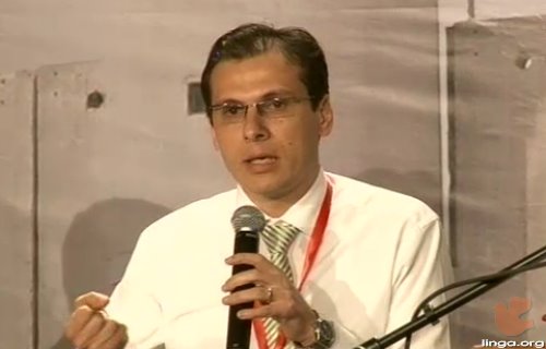 منذر اسحق، يجيب عن أسئلة الجمهور.