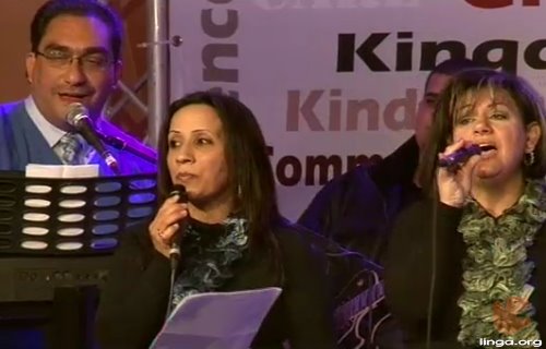 فريق تسبيح الفادي، القس جاك سارة على الاورغ