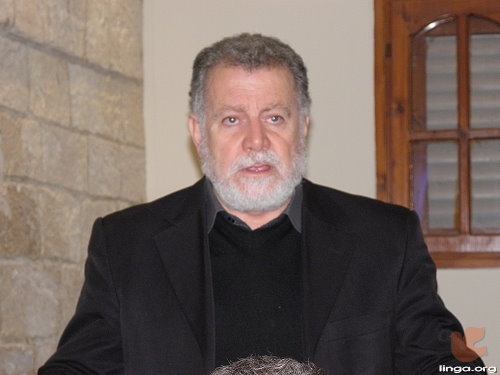 القس ادوار طنوس يشارك بصلاة