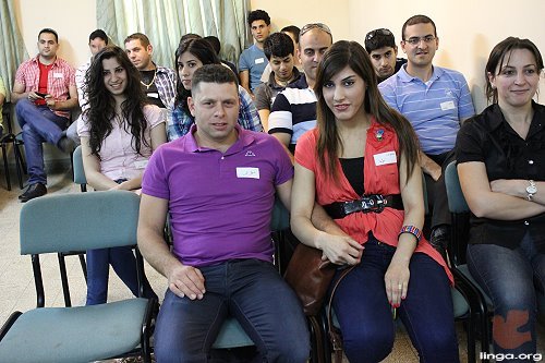 اجتماع شباب قطري في الكنيسة المعمدانية في كفر كنا
