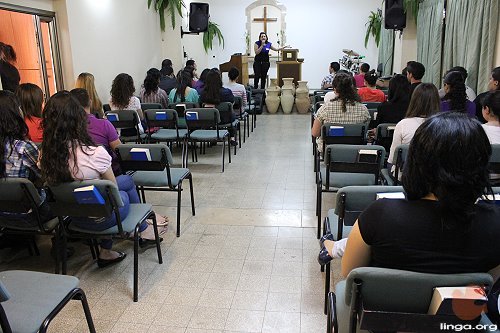 اجتماع شباب قطري في الكنيسة المعمدانية في كفر كنا