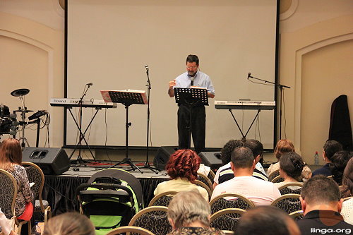 Pastor Avi Mizrahi