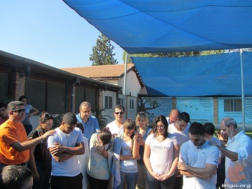 خدمة معمودية بكنيسة الناصرة المعمدانية المحلية