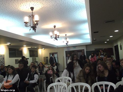 كنيسة عمانوئيل تحتفل بالميلاد في قاعة الأرمن