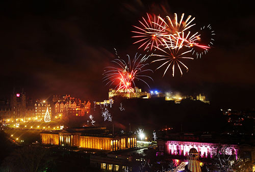 اسكتلندا تحتفل برأس السنة 2013