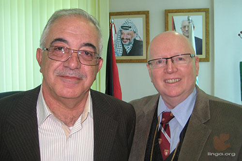 الدكتور جف تونكليف والسيد حنا عميرة