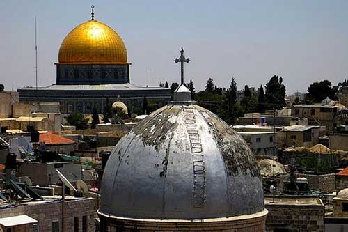 Linga المسيحيون يعتقدون ان الدولة الاسلامية تؤثر في المسلمين في فلسطين واسرائيل