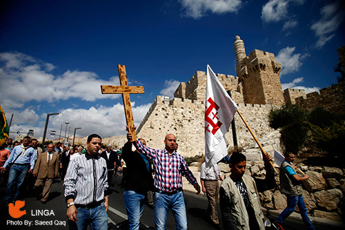 مسيرة بالقدس احتجاجا على الاعتداءات على المقدسات المسيحية