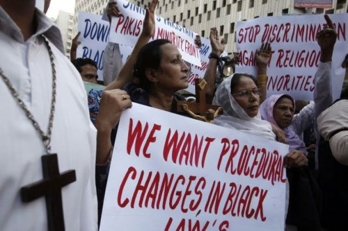 تظاهرات سلمية في لاهور وإسلام أباد تعبيراً عن التضامن مع المسيحيين المضطهدين