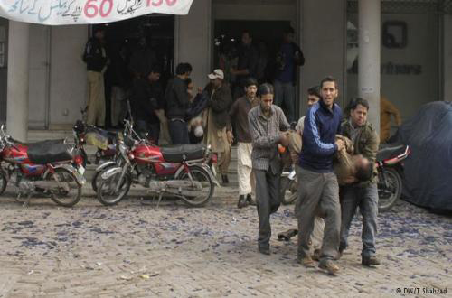هجوم إرهابى مزدوج على كنيستين في لاهور