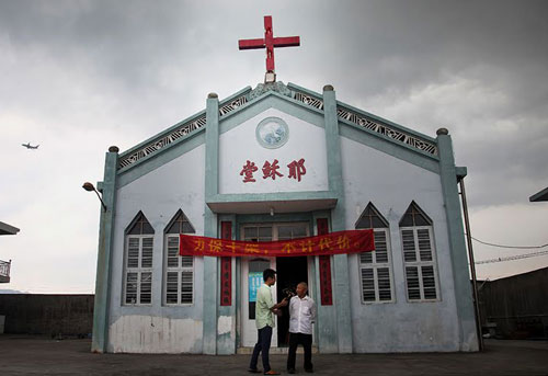 الصين تحارب المسيحيين
