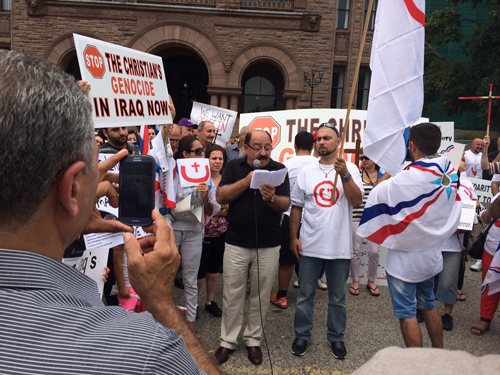 مسيحيو العراق يتظاهرون في تورنتو تضامنا مع مسيحيي العراق
