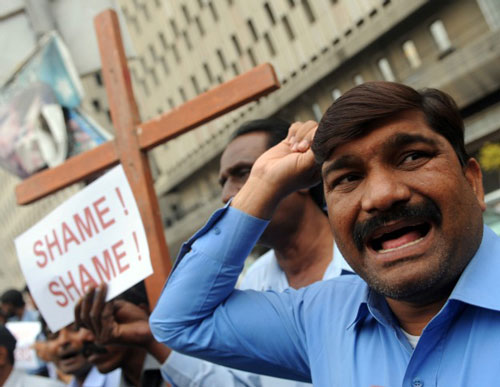مسيحيو باكستان يحتجون على استهدافهم من المسلمين المتطرفين