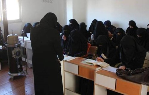 مدرسة البنات في الرقة السورية على زمن داعش