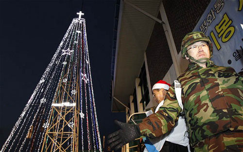 كوريا الجنوبية تسمح باقامة برج على شكل شجرة الميلاد