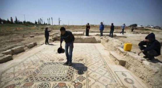 علماء آثار إسرائيليون يعثرون على نقش عمره 3100 عام مرتبط بسفر القضاة