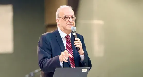 انتخاب المحامي بطرس منصور أمينًا عامًا جديدًا للاتحاد الإنجيلي العالمي