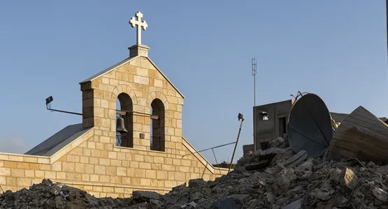 مسيحيو غزة بين البقاء والرحيل: جماعة عريقة تصارع من أجل البقاء في زمن الحرب