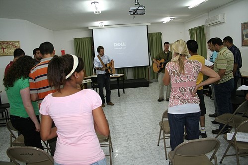 اخبار مسيحية محلية - كلية بيت لحم للكتاب المقدس - Young Life