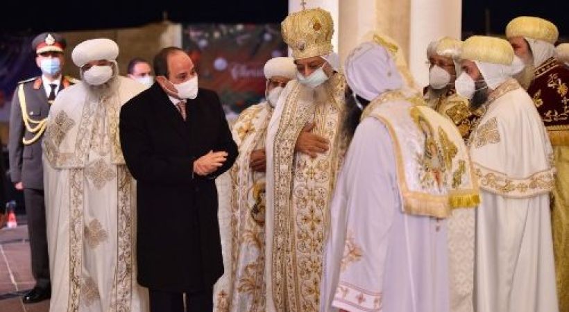 البرلمان المصري يوافق على قانون جديد لوضع المسيحيين