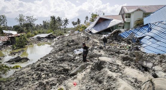 الكنائس الإندونيسية تتحرك لمساعدة الناجين من الزلزال