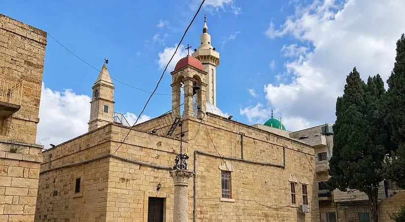 توتر قرب دير مار جرجس في الخضر بعد دخول مسلحين إلى محيط الكنيسة خلال احتفالات العيد